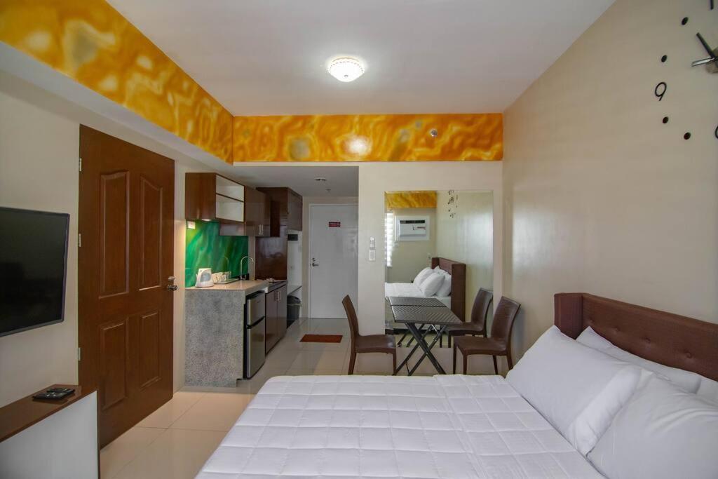 Apartamento 1822 Deluxe Twin - Migas Haven At Sunvida Tower Cebú Exterior foto