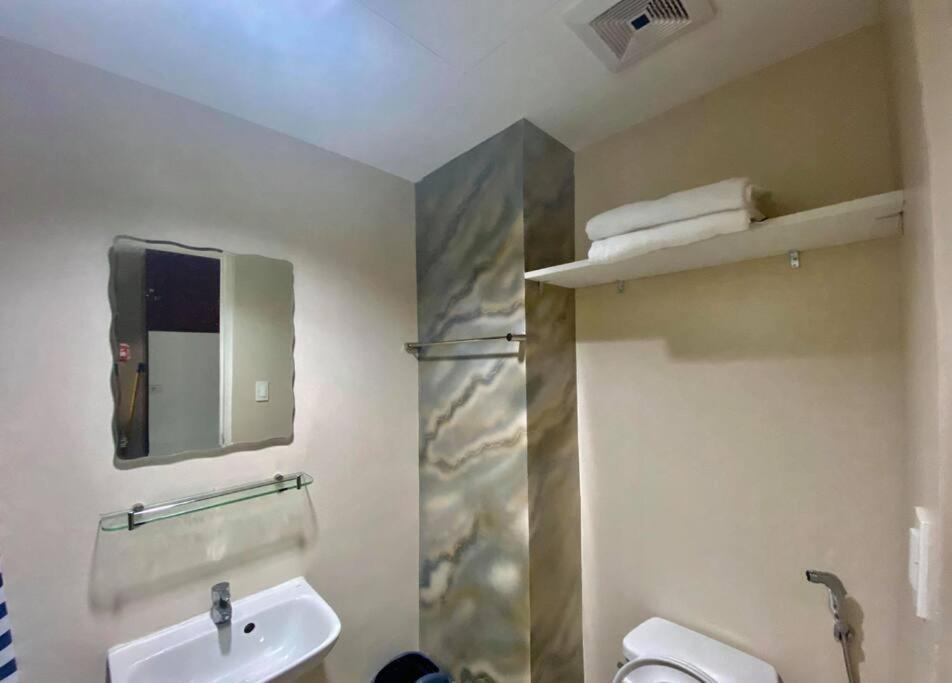 Apartamento 1822 Deluxe Twin - Migas Haven At Sunvida Tower Cebú Exterior foto